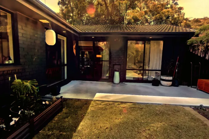 Back lawn in the 360 tour